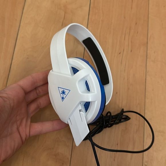 Gaming Headset, Turtle Beach Recon Chat - Glasses Friendly, PS4/Xbox One - Picture 3 of 8